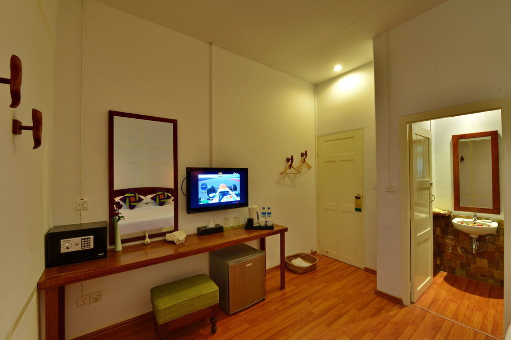 Oasis Hotel Nyaung-U Ngoại thất bức ảnh