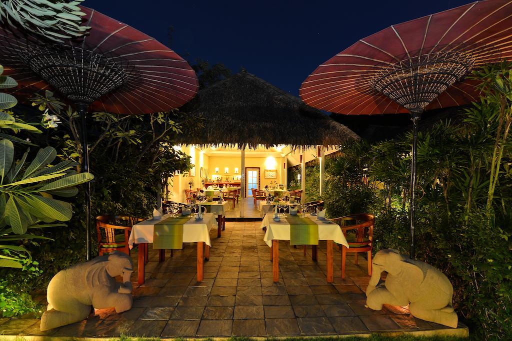 Oasis Hotel Nyaung-U Ngoại thất bức ảnh