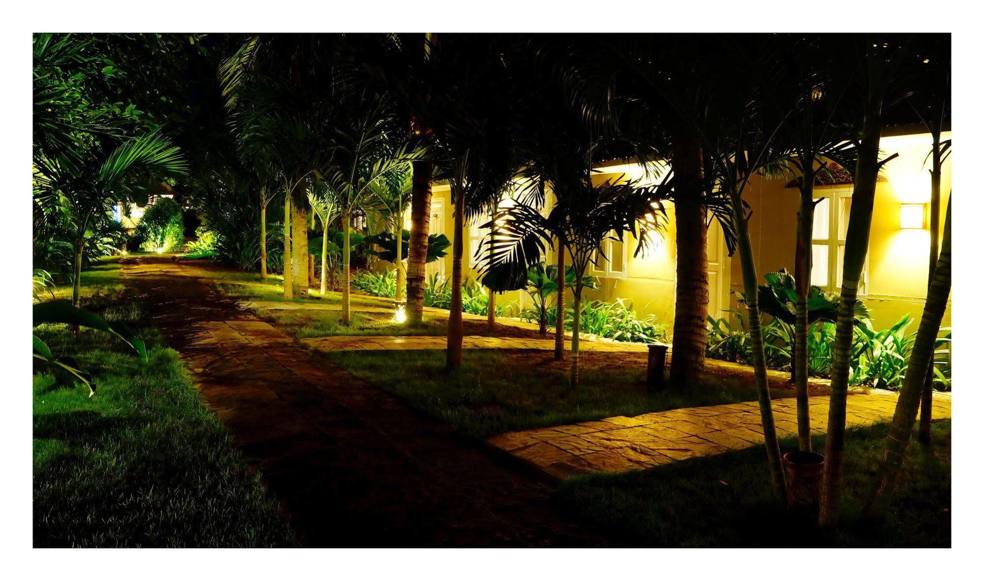 Oasis Hotel Nyaung-U Ngoại thất bức ảnh